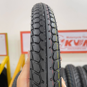 ยางนอกมอเตอร์ไซค์ KUMA K213 80/90-14 ผลิตในเวียดนาม ทำจากยางธรรมชาติผสมไนลอน คุณภาพสูง ทนทาน สีดำใหม่  4PR/6PR/8PR พลี - Product Image 1