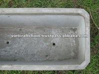 Set Ramah Lingkungan dari 2 Pot Bunga Persegi Panjang dari Serat Beton untuk Taman Luar Ruangan dengan Desain Kontemporer yang Tahan Lama & Bergaya.