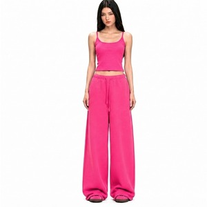 Conjunto de Viaje Personalizado para Mujer, Premium, de Invierno, Top de Manga Larga de Algodón Acordonado y Pantalones Deportivos de Pierna Ancha - Product Image 3