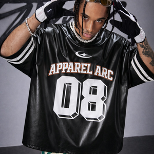 Maillot en cuir PU surdimensionné personnalisé pour homme, streetwear, manches courtes, impression de numéro, OEM ODM, vente en gros - Product Image 3