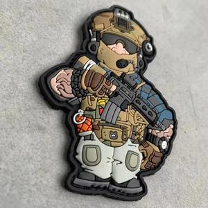 แพทช์ PVC แบบกำหนดเองได้ ทั้งดีไซน์และรูปทรง สำหรับเสื้อผ้า โลโก้และตราสัญลักษณ์ยางคุณภาพสูง แพทช์ผ้าทวิลล์ แพทช์ PVC แบบนิ่มสำหรับเสื้อผ้า - Product Image 5