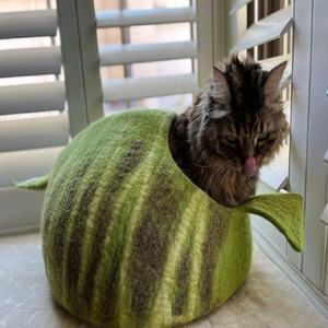 wool cat cave - Product Image 4