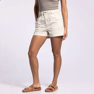 Shorts Ava pour femmes, finition durable avec toucher doux à l'intérieur, parfaits pour les longues heures d'utilisation et les moments décontractés. - Product Image 2
