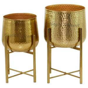 Jardinière d'intérieur classique en fer thermolaqué, durable et polyvalente, avec drainage pour la décoration - Product Image 2