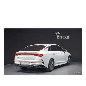 Kia K5 Noblesse 2023 con Volante a la Izquierda, Caja de Cambios Automática, Asientos de Cuero, Estándar de Emisiones Euro V, Cámara Trasera - 13.033 Km - Product Image 2