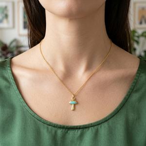 Colgante Unisex Cristiano de Plata de Ley Chapado en Oro con Esmalte, Forma de Hongo Color Turquesa, 13-15 mm, con Argolla Abierta, Regalo de Boda - Product Image 5