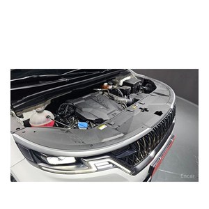 2023 for Kia Carnival Prestige 9-Seater Gasoline with Automatic Gearbox and Leather Seats 61,175 km Left Steering - Product Image 5