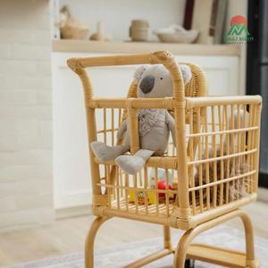 Cochecito de juguete para muñecas para niñas; tejido con ratán natural; presenta un diseño de 4 ruedas de madera; diseño rectangular estilo rústico - Product Image 6