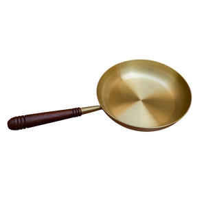 Olla Kadhai/Wok de Latón Martillado Duradero para Cocinar, Utensilio Tradicional Indio para Freír, Hecho a Mano con Acabado Premium Resistente - Product Image 4