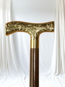 Bâtons de marche rustiques modernes en bois naturel écologique avec poignée en laiton poli, idéaux pour les cadeaux - Product Image 4