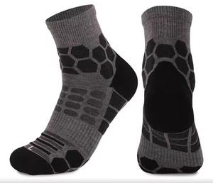<b>Men's</b> Crew <b>Socks</b> Jacquard Knitted Solid Breathable <b>Sports</b> Summer Cotton Polyester Spandex Anti-Slip - Product Image 5
