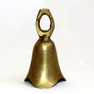 Cloche à main en laiton au design élégant, idéale pour les accessoires de Mandir, les rituels festifs, les cadeaux de pendaison de crémaillère et les célébrations culturelles - Product Image 2