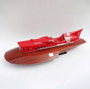 Modèle de bateau rapide italien en bois FER.RA.RI HYDROPLANE, finition polie et peinte, fait main, taille personnalisée, autoportant, style moderne et sportif - Product Image 1