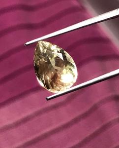 Piedra del sol de Oregón natural tallada en forma de pera, piedra del sol de Oregón para uso en joyería. - Product Image 2