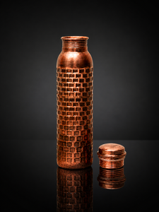 <b>1</b> <b>Litre</b> 500ml Capacity Copper Water <b>Bottle</b> Grid Pattern Portable Travel Drinkware Reusable Lid Minimalist Classic Design Outdoor - Product Image 3