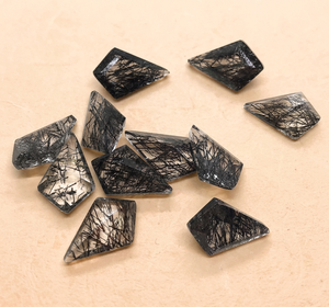 Piedras Preciosas Listas para Enviar a EE. UU., Cuarzo Rutilado Negro Natural de 7x10 mm, Corte en Forma de Cometa, Facetado, Proveedor Mayorista B2B, Precio de Fábrica - Product Image 3
