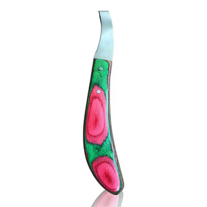 Nouveau couteau à sabots élégant en forme de boucle, de qualité supérieure, multicolore et multifonctionnel pour la coupe des sabots - Product Image 1