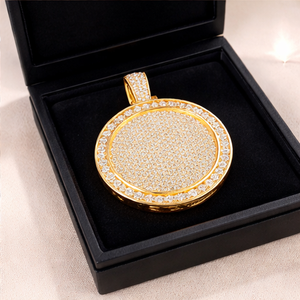 Collier Pendentif Médaillon Rond Personnalisé Unisexe Hip Hop en Argent 925 Plaqué Or avec Moissanite Sertie Griffe et Diamant pour Fête - Product Image 4
