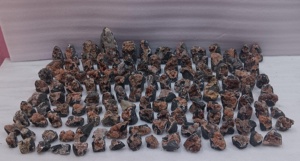 ชุดแร่ธาตุคาลไซต์ชบาไซต์ธรรมชาติสวยงาม พร้อมแร่สติลบิท คุณภาพพรีเมียม สำหรับสะสม ตกแต่ง หรือเป็นของขวัญเพื่อสุขภาพ - Product Image 2