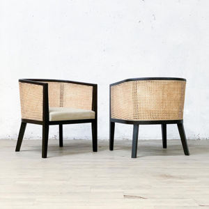 Chaise de salle à manger en teck noir avec coussin ivoire, fauteuil d'appoint extérieur moderne et luxueux - Product Image 5