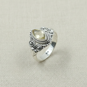 Anillo de Plata de Ley 925 con Piedra Preciosa de Citrino, Hecho a Mano, Estilo Bohemio Vintage, Corte Marquesa, Piedra Amarilla, Joyería de Diseño, Regalo para Mujer - Product Image 1
