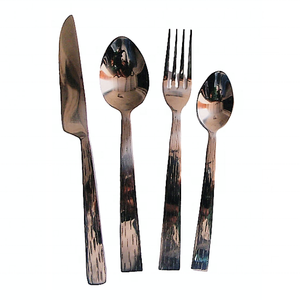 Ensemble de couverts vintage en acier inoxydable écologique de qualité supérieure, fabriqué à la main en Inde, avec manche en bois et PP, 4 pièces - Product Image 1