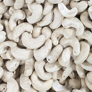 โรงงานผลิตเม็ดมะม่วงหิมพานต์เวียดนามที่เชื่อถือได้ คุณภาพสูง บรรจุภัณฑ์แบบกำหนดเองได้ ฟรี SANTIGO - Product Image 1