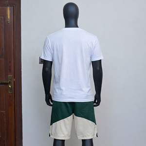 Camiseta de algodón con logotipo personalizado y pantalones cortos de poliéster de dos tonos, conjunto de verano de 2 piezas para hombre, conjunto de pantalones cortos casuales de estilo urbano. - Product Image 3