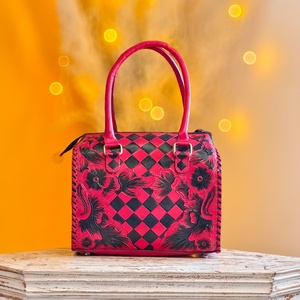 Bolsa de Viaje de Piel Auténtica Venus Leathers, Casual, de Lujo, Ligera, con Cierre y Patrón de Letras, de Poliéster, para Mujeres y Niñas - Product Image 1