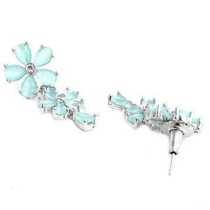 Boucles d'oreilles en forme de fleur plaquées argent, serties de strass en cristal bleu clair, bijoux romantiques pour femmes - Product Image 1