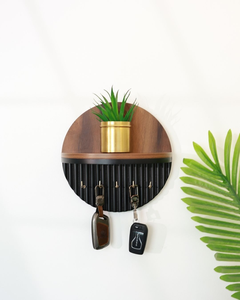 Porte-clés mural en bois avec crochets, décoration rustique pour la maison, organiseur mural en bois avec étagère et crochets - Product Image 1