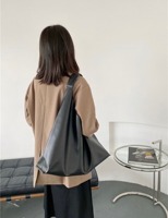 Tas Kulit Asli Ramah Lingkungan dengan Ritsleting, Tahan Air, Tali Rantai, Kapasitas 2-2.9L, Mewah, Fashionable, untuk Penggunaan Sehari-hari, Buatan Tangan