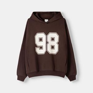 เสื้อฮู้ดดี้โอเวอร์ไซส์สีน้ำตาลสำหรับผู้หญิง แขนยาวทรงหลวม สวมใส่สบาย พิมพ์ลายสกรีน 98 - Product Image 1