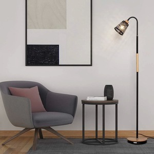 Lampe de sol d'angle minimaliste avec LED blanc chaud pour l'éclairage des petits appartements - Product Image 5