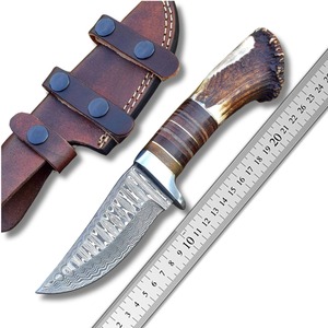 Cuchillo de Camping de Hoja Fija de Acero Damasco de Carbono de Alta Calidad, Mango de Cuerno de Ciervo de Grado Industrial, Hecho a Mano, Garantía de 3 Años - Product Image 3
