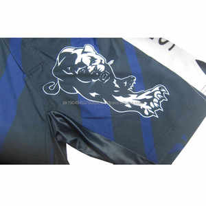 กางเกงมวยผ้าซาตินสำหรับผู้ชายและผู้หญิงกางเกงขาสั้นด้านหน้าสำหรับใส่ได้ทั้งชายและหญิงพิมพ์โลโก้ได้ตามต้องการ - Product Image 3