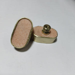 Tiradores de cajón ovalados amarillo ámbar con borde de latón Tiradores de gabinete minimalistas para muebles modernos, bohemios o contemporáneos de mediados de siglo - Product Image 4