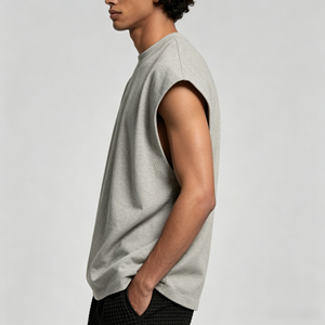Camiseta sin mangas personalizada de lujo para hombre, de 320 g/m², mercerizada, de doble hilo, corte holgado, color heather. - Product Image 2