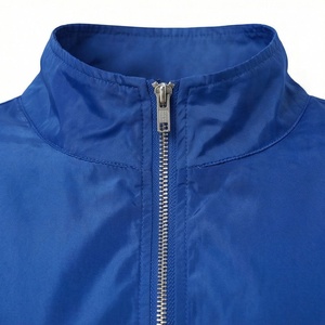 Conjunto Deportivo de 2 Piezas para Mujer, Color Azul, Manga Larga, Cierre de Cremallera, Cuello Alto, Pantalones Cortos por Encima de la Rodilla, Color Sólido, Estilo Deportivo, Corte Regular - Product Image 4