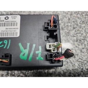 ECUs et modules informatiques Cherokee d'occasion 2841655308300 - Product Image 3