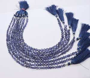 Cuentas facetadas de iolita natural AAA en forma de corazón, cuentas de piedra preciosa de iolita de 5-6 mm, taladradas rectas de 10 pulgadas para la fabricación de joyas - Product Image 1