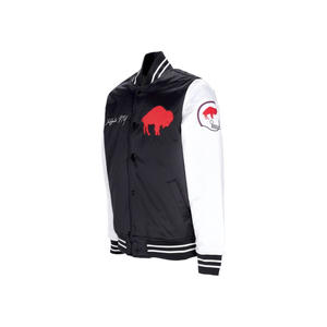 Veste universitaire en satin noir personnalisée pour hommes, veste bomber à manches blanches, vente en gros, broderie Buffalo, vêtements de sport pour équipe de baseball - Product Image 2