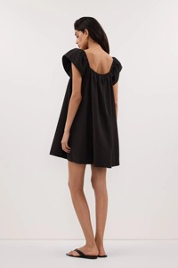 Vestido Mini Negro para Mujer, Cuello Cuadrado, Manga con Volantes, Corte Holgado, Línea A, Vestido Casual de Verano, Venta al Por Mayor - Product Image 4