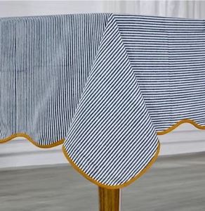 Nappe en coton imprimée et tissée, décorative, pour table à manger, exportée d'Inde, à prix abordable - Product Image 1