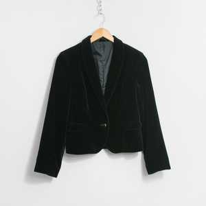 Blazer vintage en velours noir des années 90, veste cintrée courte S/M - Product Image 3