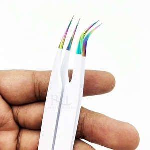 Pinzas para pestañas con punta de plasma múltiple y recubrimiento de polvo blanco, juego de pinzas de agarre liso y 4 pinzas en caja blanca. - Product Image 5