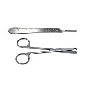 ชุดเครื่องมือผ่าตัดมืออาชีพ กรรไกรเย็บแผล 4.5 นิ้ว พร้อมด้ามจับมีดผ่าตัด # ใบมีดผ่าตัดปลอดเชื้อ 4 และ 10 ชิ้น - Product Image 2