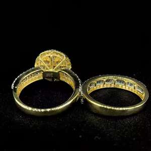 Anillo de Moissanita Estilo Hip Hop con Baño de Rodio para Hombre y Mujer - Elegancia Atemporal y Propuestas de Matrimonio - Product Image 3