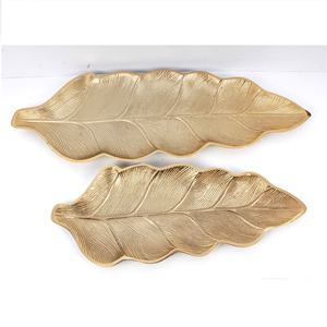 High Quality Gold Color Aluminum Leaf Shape <b>Tray</b> Handmade Decorative <b>Serving</b> <b>Tray</b> for Kitchen <b>Party</b> Table Decor Elegant Leaf - Product Image 2