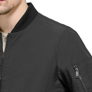 Chaqueta Bomber Negra para Hombre con Cremallera Roja, Casual, Transpirable, Resistente al Viento, Acolchada con Algodón y Poliéster, Cuello Alto, Corte Regular, para Invierno - Product Image 6
